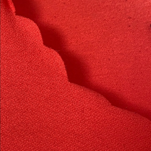 Scalloped coral top - Picture 2 of 4